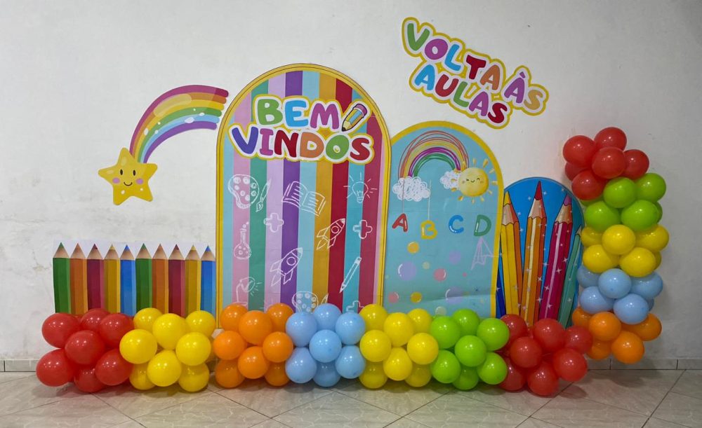 DECORAÇÃO VOLTA ÀS AULAS.