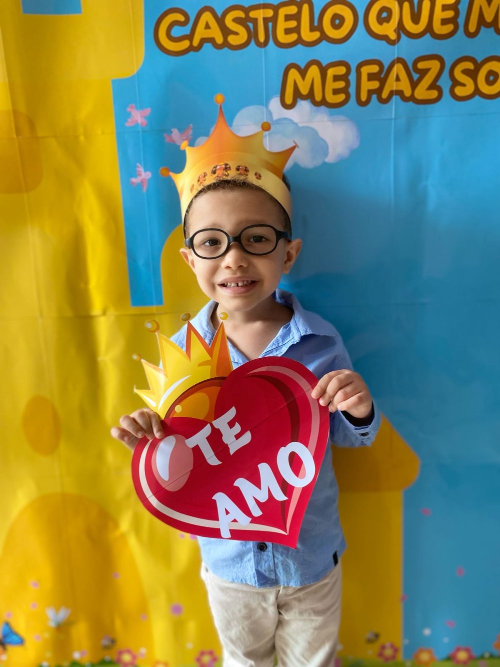 KIT PARA FOTOS E VÍDEO. MAMÃE, O TEU AMOR É O CASTELO QUE ME PROTEGE E ME FAZ SONHAR. - Imagem 5