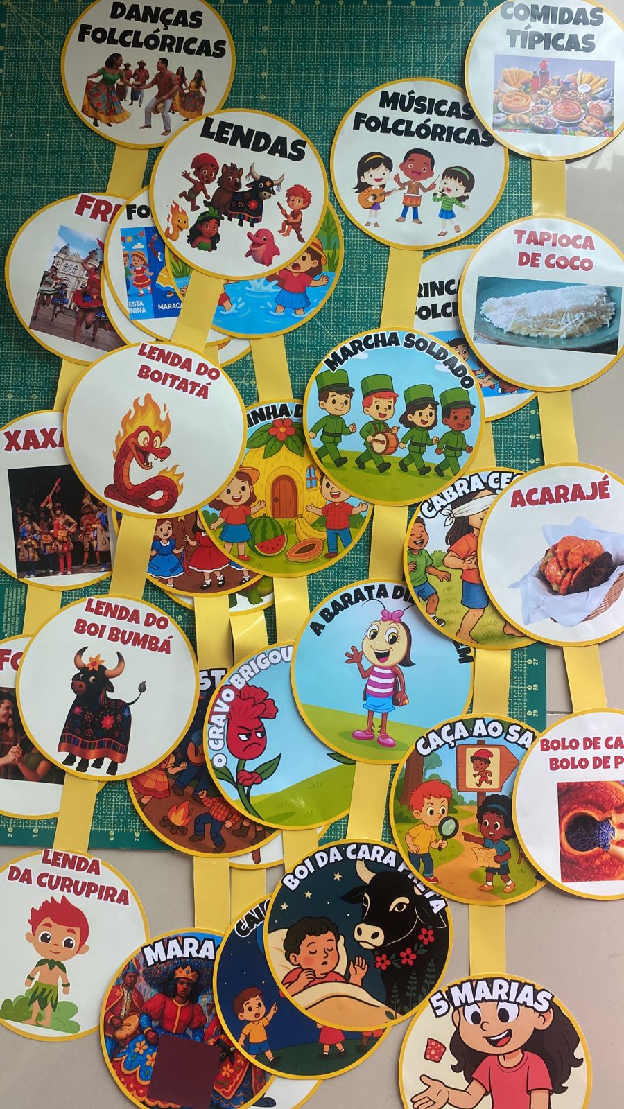 KIT GUARDA CHUVA DO FOLCLORE + GUARDA CHUVA DE HISTÓRIAS DA CUCA. - Imagem 4