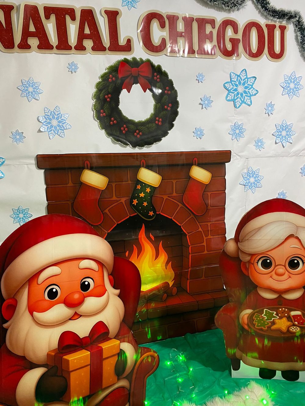 CENÁRIO O NATAL CHEGOU. CASA DO PAPAI E DA MAMÃE NOEL. - Imagem 11