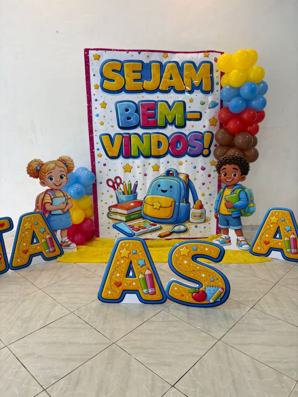 DECORAÇÃO COMPLETA VOLTA ÀS AULAS.