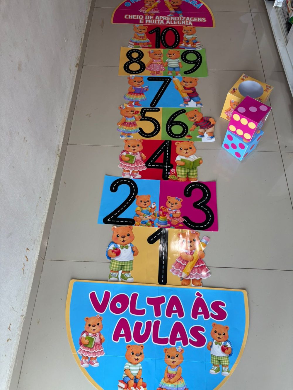 AMARELINHA VOLTA ÀS AULAS DA CAPIVARA.